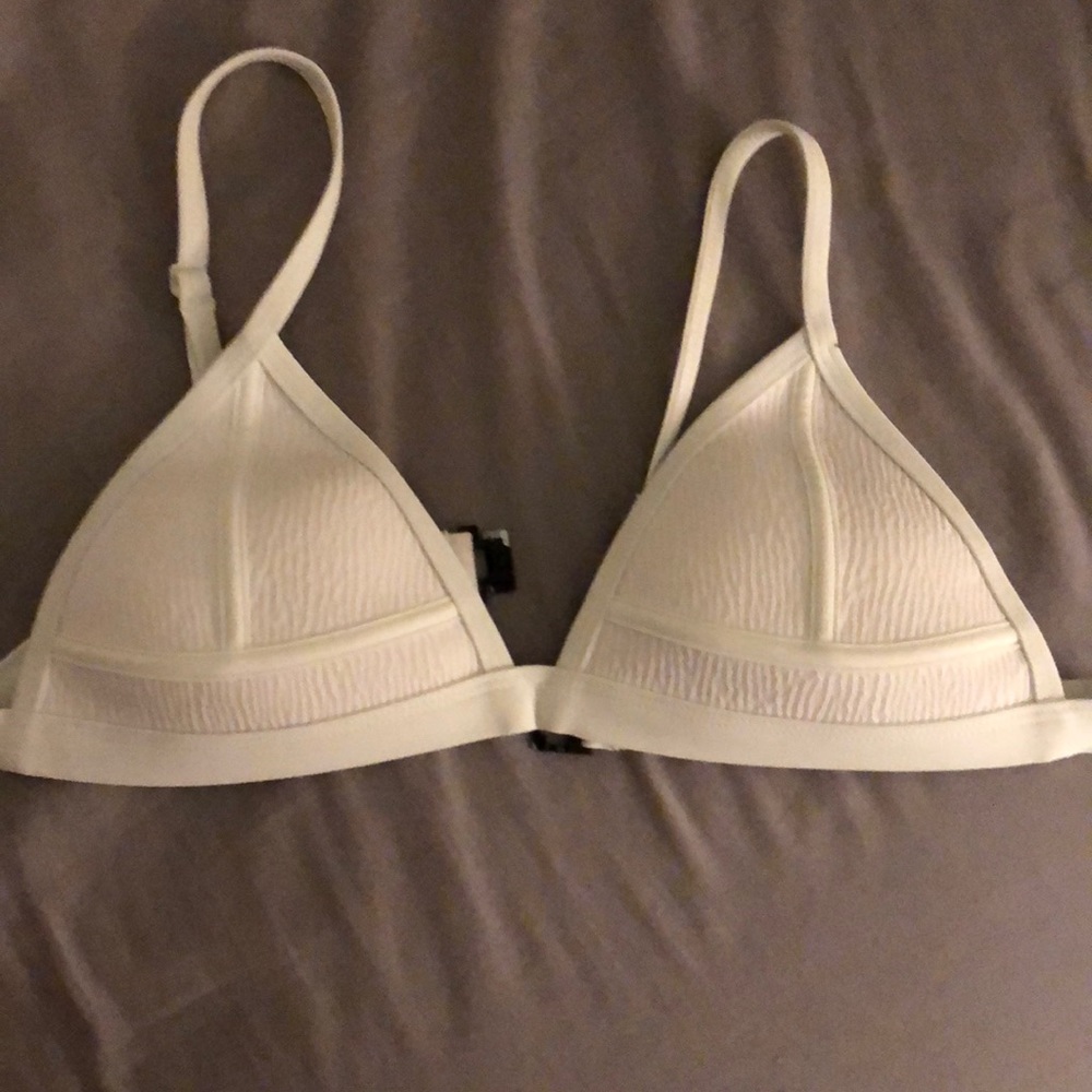 White triangl bikini top